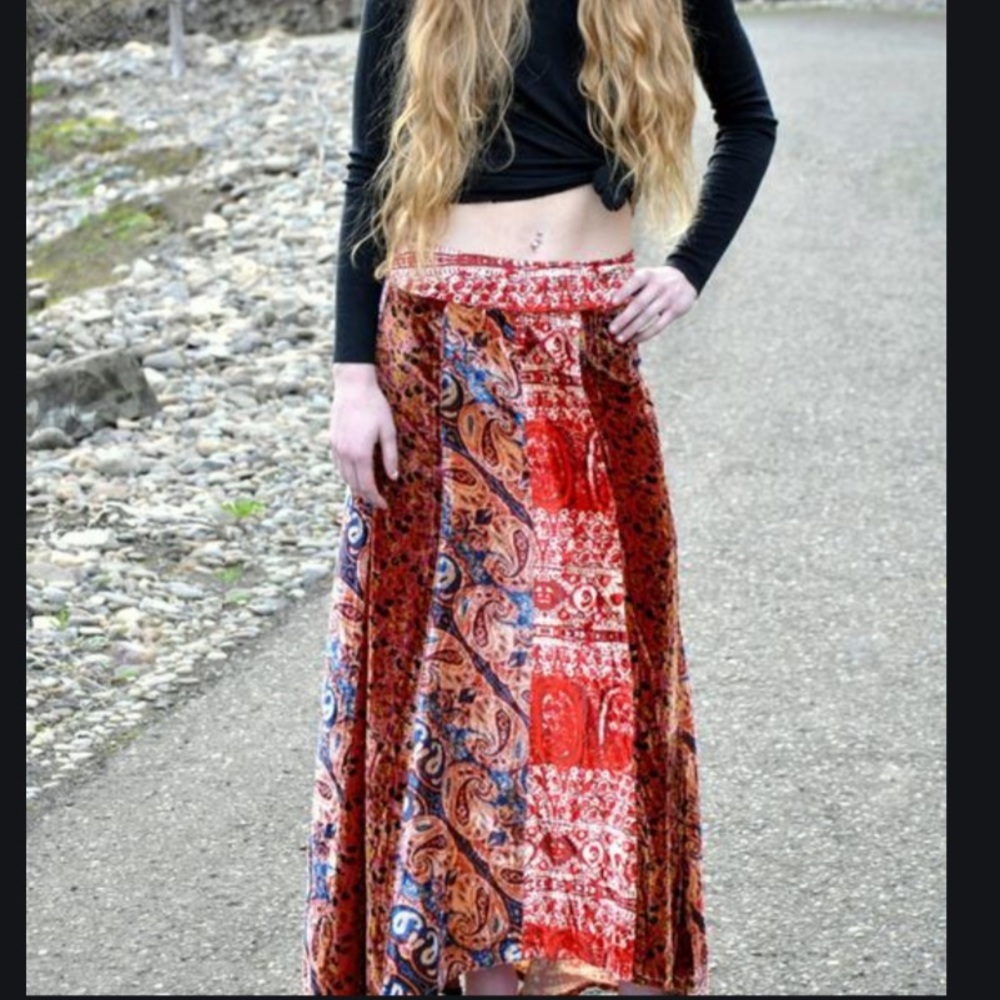 NWOT FREE PEOPLE HIGH ATL PANEL VELVET SKIRT Z17-8